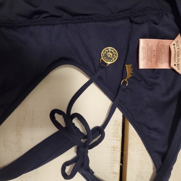 Swimsuit - Picture 7 of 7